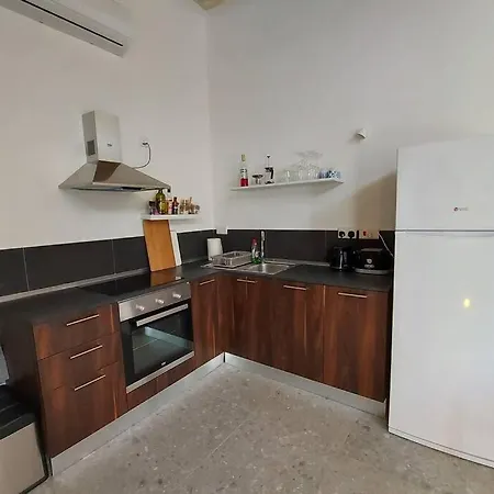 Gunlayer - Flat 1 Apartment Il-Furjana